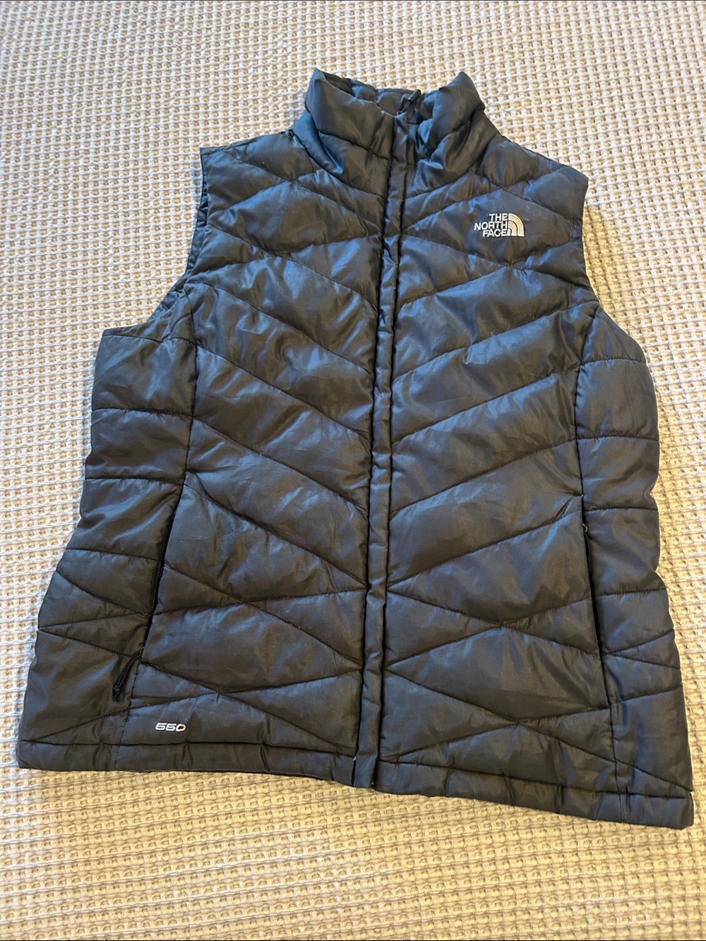 The North Face Women's Black Quilted 550 Insulated Vest